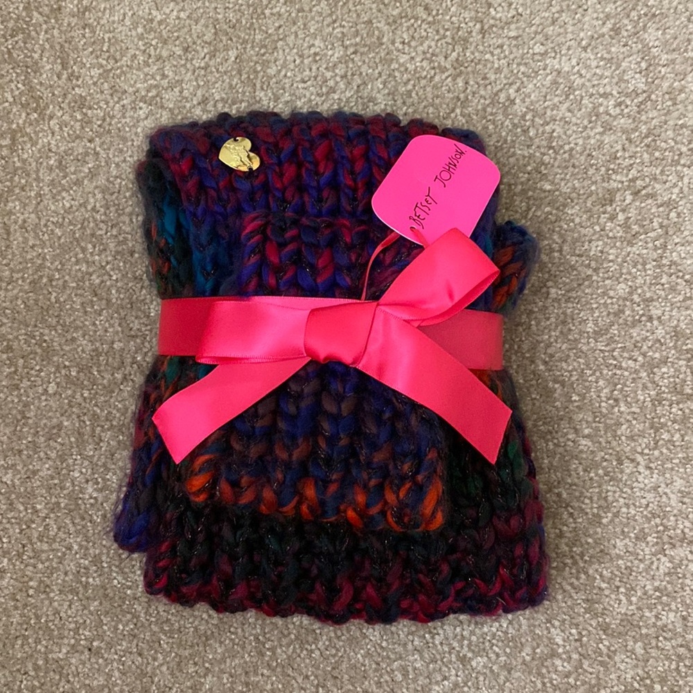 Betsey Johnson Gift Set